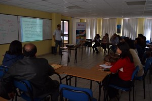 El Dr. Danilo Valdiviezo en el taller Jurídico de Movilidad Humana