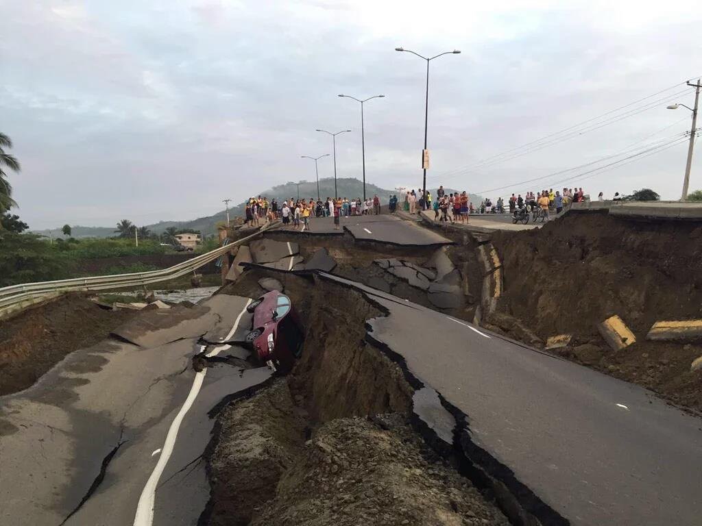 Image-terremoto Ecuador 1