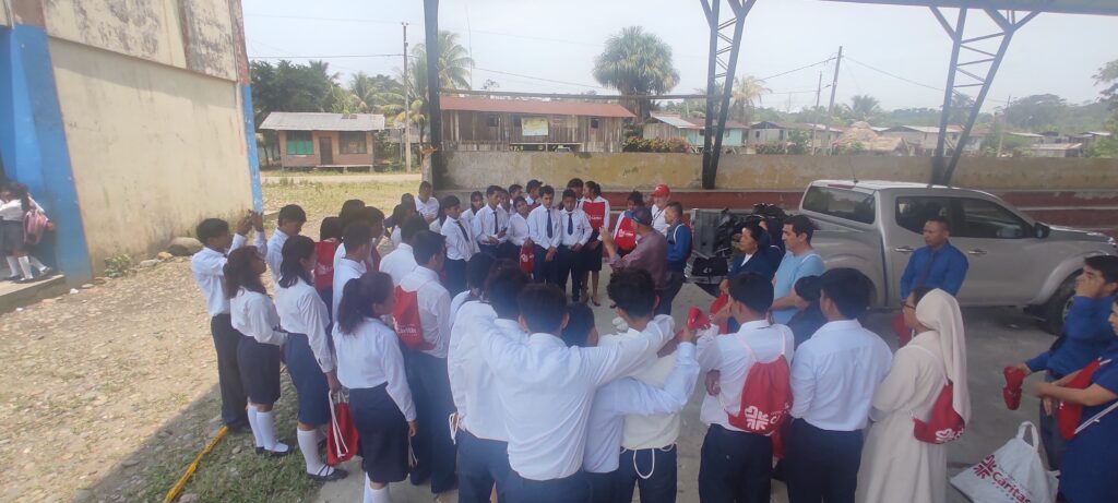 Estudiantes superan deficiencia de aprendizaje y cuentan con herramientas para la siembra de cultivos